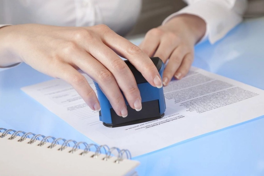 notarizing a will/power of attorney documents at the advent hospital in palm coast, fl